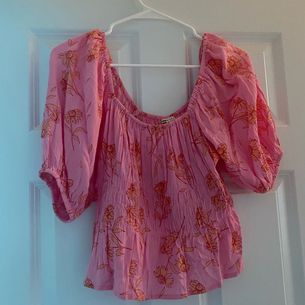 flowered pink billabong top
